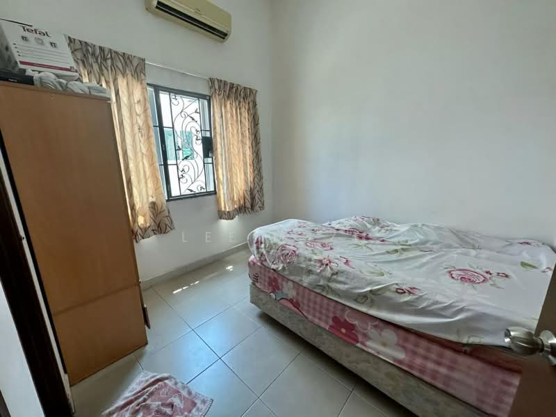 Rumah Teres 1 Tingkat untuk Dijual di Taman Tasek Jaya (Ipoh) - Lee Muzi - Bedroom - PropertyGuru.com.my