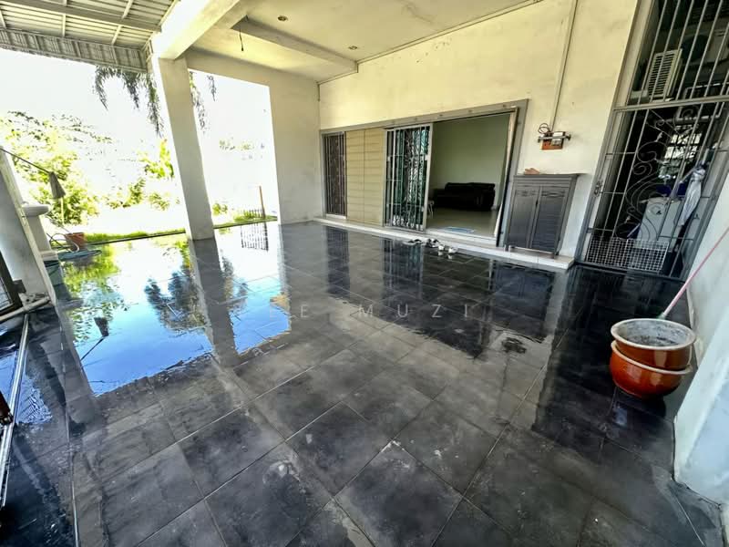 Rumah Teres 1 Tingkat untuk Dijual di Taman Tasek Jaya (Ipoh) - Lee Muzi - Living Room - PropertyGuru.com.my