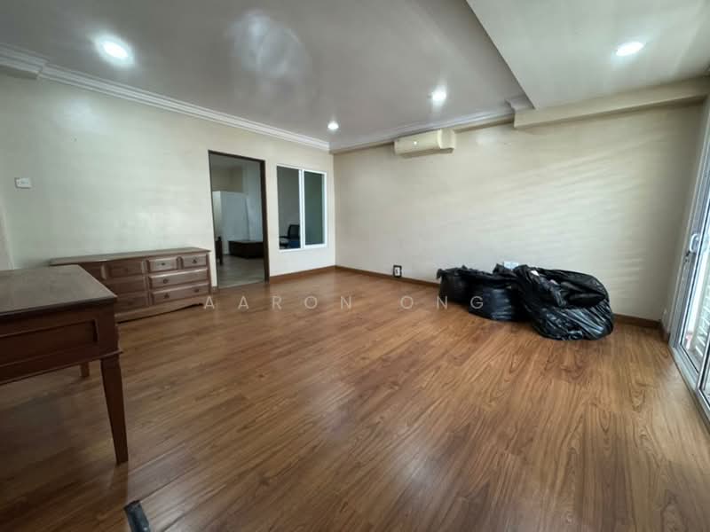 2.5-storey Terraced House for Sale in Bukit Wangsamas (Setiawangsa) - Aaron Ong - Living Room - PropertyGuru.com.my