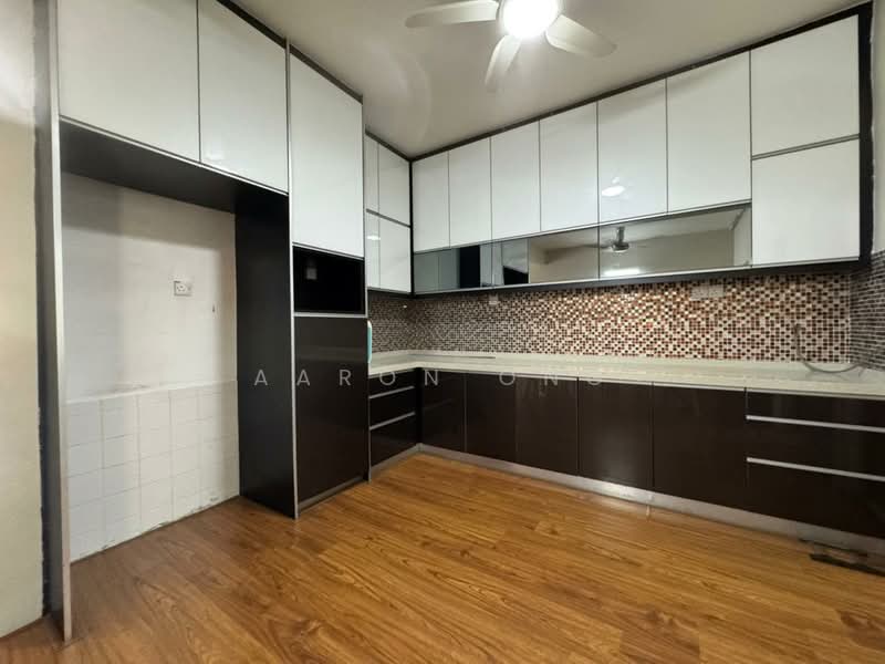 2.5-storey Terraced House for Sale in Bukit Wangsamas (Setiawangsa) - Aaron Ong - Kitchen - PropertyGuru.com.my