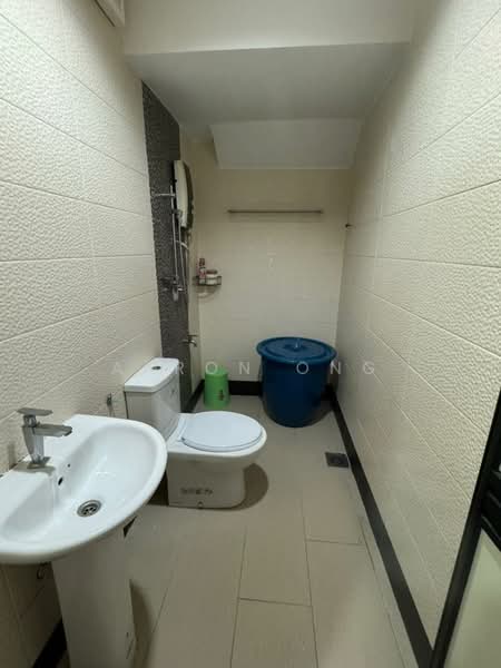 2.5-storey Terraced House for Sale in Bukit Wangsamas (Setiawangsa) - Aaron Ong - Bathroom - PropertyGuru.com.my