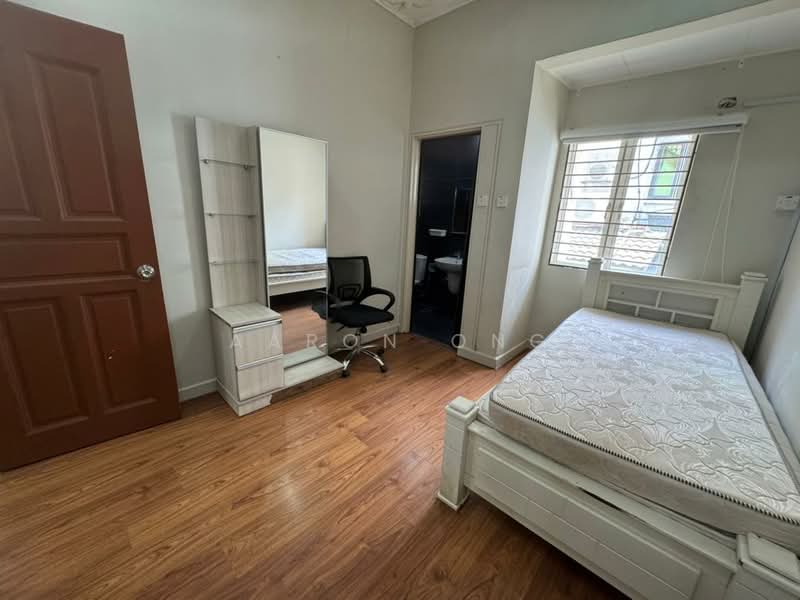2.5-storey Terraced House for Sale in Bukit Wangsamas (Setiawangsa) - Aaron Ong - Bedroom - PropertyGuru.com.my