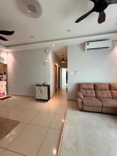 Service Residence for Rent at D'Summit Residences - Jessy Koh - Living Room - PropertyGuru.com.my