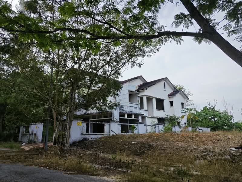 Bungalow for Sale in Bandar Bukit Mahkota (Bangi) - Teh . - Exterior - PropertyGuru.com.my