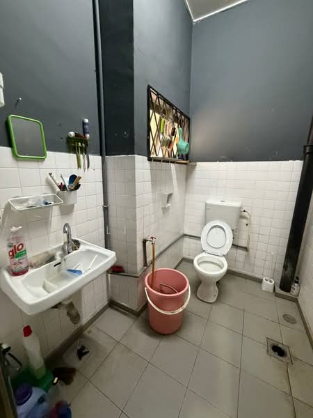 2-storey Terraced House for Sale in Bandar Baru Permas Jaya (Permas Jaya) - Melinda Ee - Bathroom - PropertyGuru.com.my
