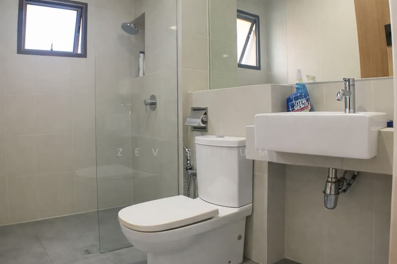 Bungalow for Sale in Kayangan Heights (Shah Alam) - Zev Sheum - Bathroom - PropertyGuru.com.my