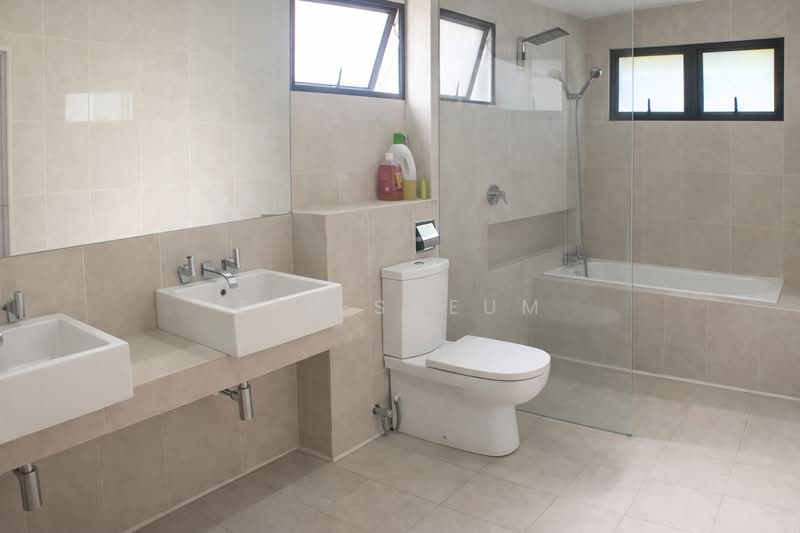 Bungalow for Sale in Kayangan Heights (Shah Alam) - Zev Sheum - Bathroom - PropertyGuru.com.my