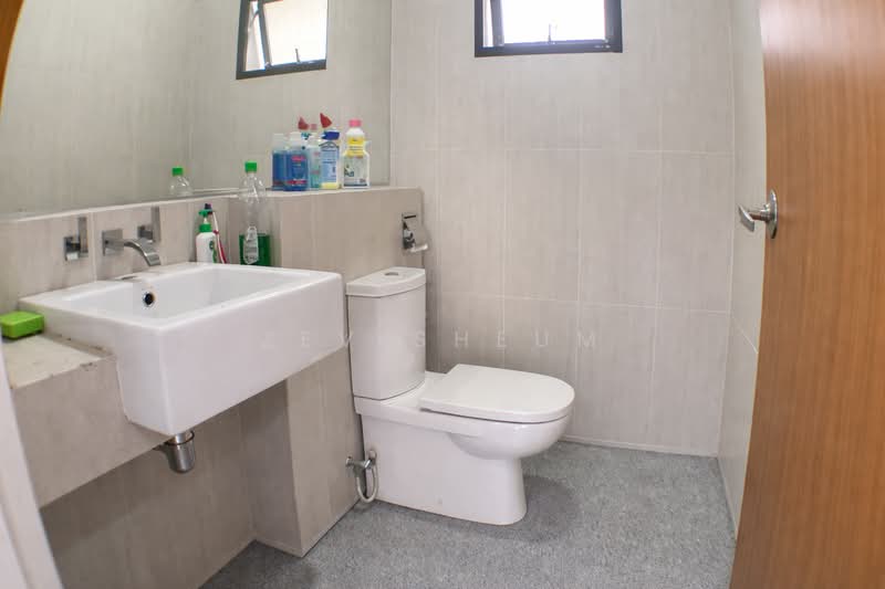 Bungalow for Sale in Kayangan Heights (Shah Alam) - Zev Sheum - Bathroom - PropertyGuru.com.my