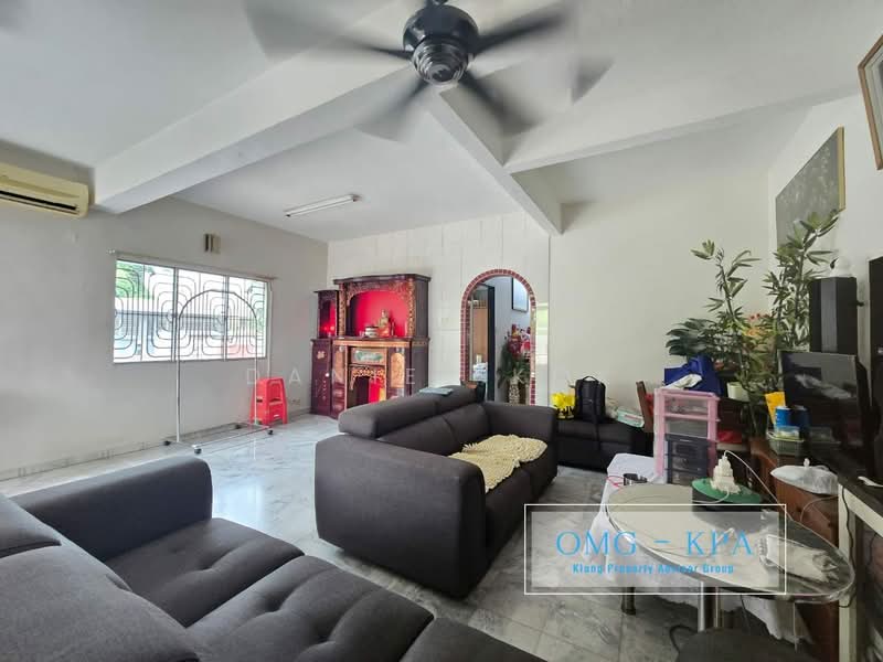 2-storey Terraced House for Sale in Taman Sri Andalas (Klang) - Daniel Kok - Living Room - PropertyGuru.com.my