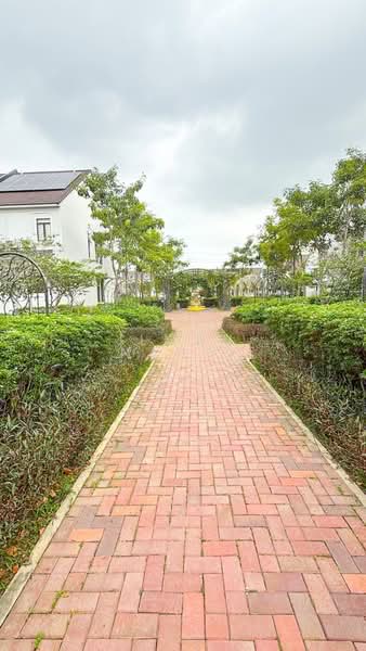 Rumah Teres 2 Tingkat untuk Dijual di Dengkil (Selangor) - Ilman Nahri - Garden - PropertyGuru.com.my