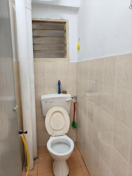 Flat for Sale at Puncak Desa Flat - Charmaine Tan - Bathroom - PropertyGuru.com.my