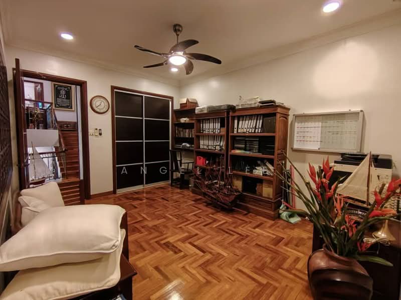 Rumah Berkembar untuk Dijual di Taman Redang (Johor Bahru) - Angel Lee - Study - PropertyGuru.com.my