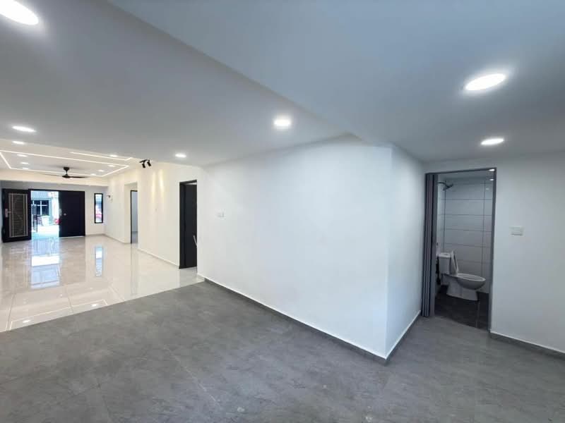Rumah Teres 1 Tingkat untuk Dijual di Skudai (Johor) - Win Tan - Living Room - PropertyGuru.com.my