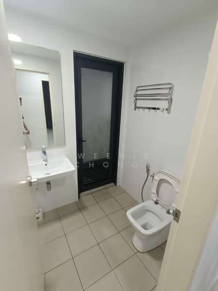 Service Residence for Sale at Parc 3 - Kweenie Chong - Bathroom - PropertyGuru.com.my