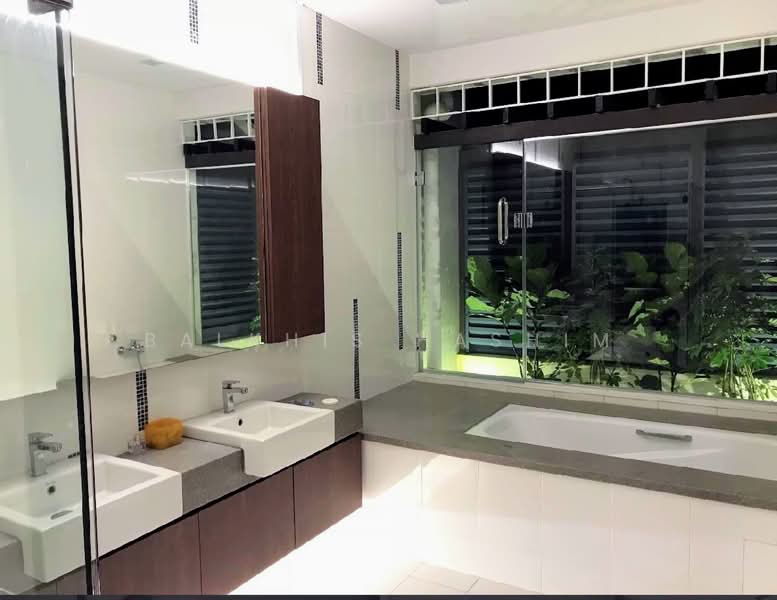 3-storey Terraced House for Sale in Denai Alam (Shah Alam) - Balkhis Hashim - Bathroom - PropertyGuru.com.my