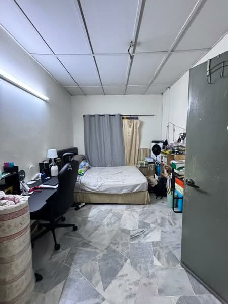 Rumah Teres 1 Tingkat untuk Dijual di Taman Bidara (Selayang) - Davis Ong - Bedroom - PropertyGuru.com.my