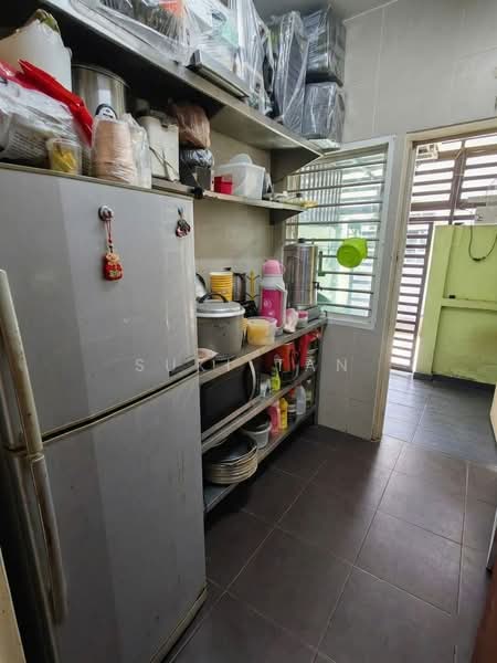 3-storey Terraced House for Sale in Kepong (Kuala Lumpur) - Suki Tan - Kitchen - PropertyGuru.com.my