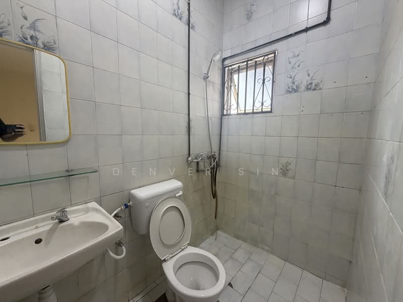 Rumah Teres 2 Tingkat untuk Dijual di Taman Segar (Cheras) - Denver Sin - Bathroom - PropertyGuru.com.my