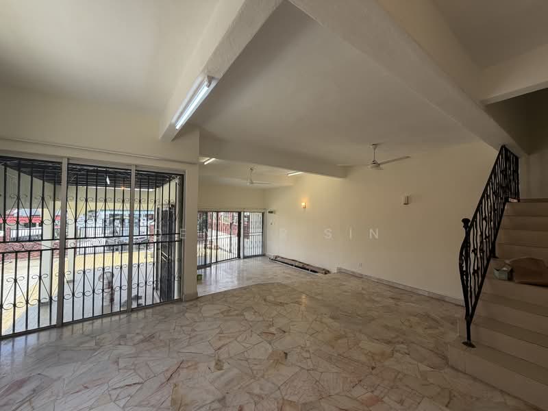 Rumah Teres 2 Tingkat untuk Dijual di Taman Segar (Cheras) - Denver Sin - Living Room - PropertyGuru.com.my