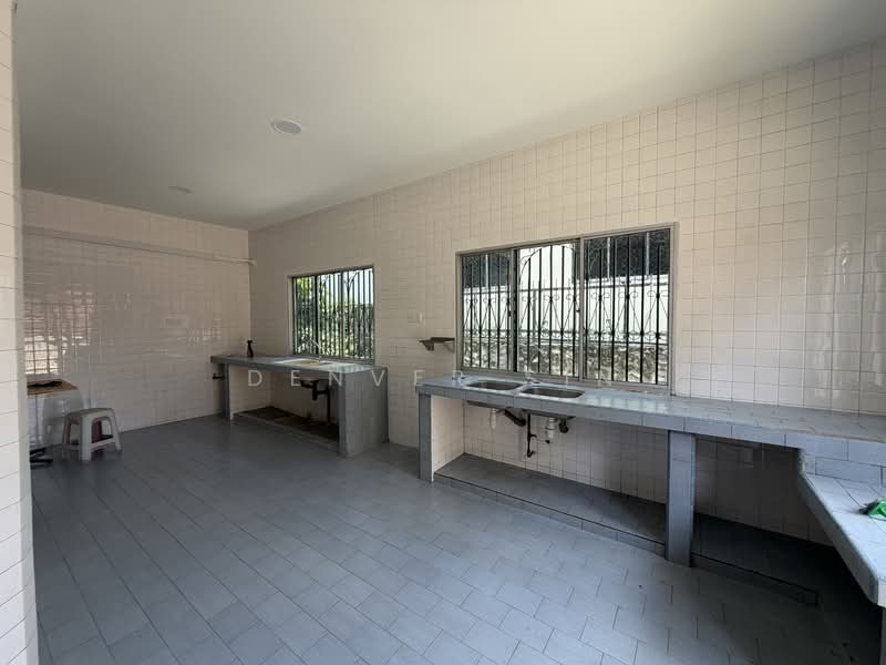 Rumah Teres 2 Tingkat untuk Dijual di Taman Segar (Cheras) - Denver Sin - Kitchen - PropertyGuru.com.my