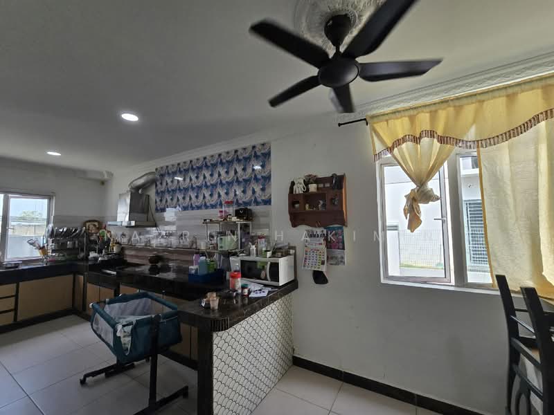 2-storey Terraced House for Sale in Bukit Raja (Selangor) - Nazrin Hakimin - Kitchen - PropertyGuru.com.my