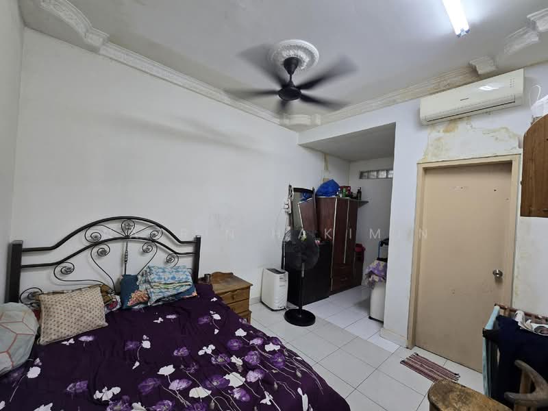 2-storey Terraced House for Sale in Bukit Raja (Selangor) - Nazrin Hakimin - Bedroom - PropertyGuru.com.my