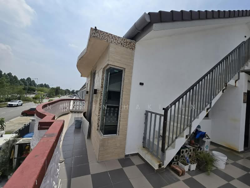 2-storey Terraced House for Sale in Bukit Raja (Selangor) - Nazrin Hakimin - Exterior - PropertyGuru.com.my