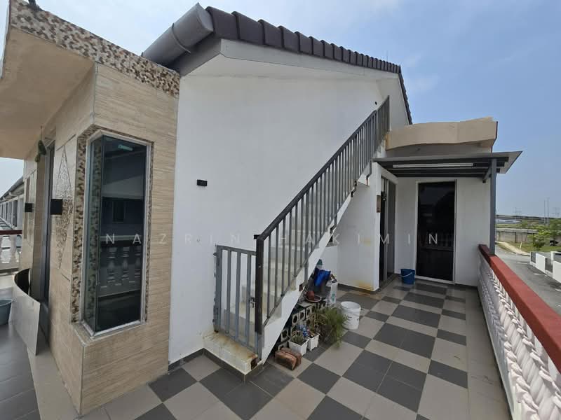2-storey Terraced House for Sale in Bukit Raja (Selangor) - Nazrin Hakimin - Exterior - PropertyGuru.com.my