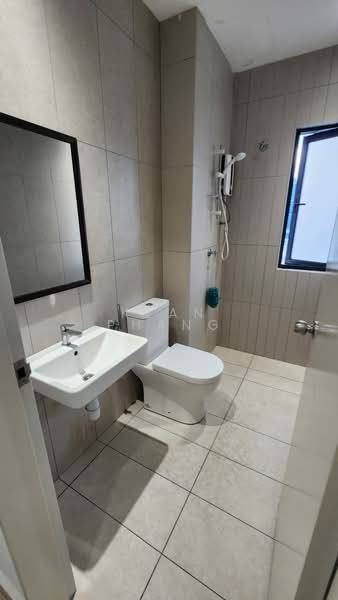 Servis Apartment untuk Disewa di Kenwingston Avenue - Kean Phang - Bathroom - PropertyGuru.com.my