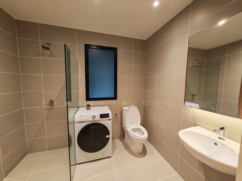 Servis Apartment untuk Dijual di Cherita - Samantha Chooi - Bathroom - PropertyGuru.com.my