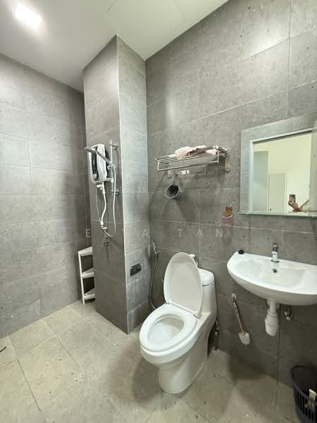 Kondominium untuk Disewa di Verando Residence - Elva Tan - Bathroom - PropertyGuru.com.my