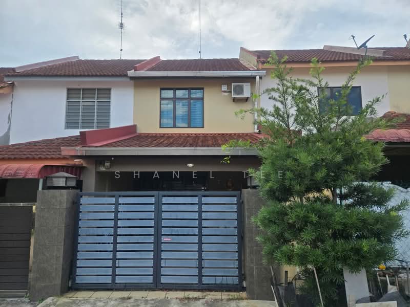 2-storey Terraced House for Rent in Kluang (Johor) - Shanel Tee - Exterior - PropertyGuru.com.my
