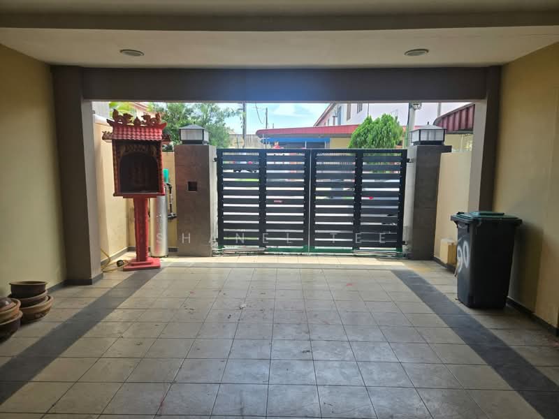 2-storey Terraced House for Rent in Kluang (Johor) - Shanel Tee - Exterior - PropertyGuru.com.my