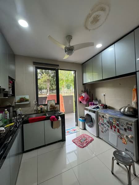 Rumah Teres 2 Tingkat untuk Dijual di Telok Panglima Garang (Selangor) - Grace Lai - Kitchen - PropertyGuru.com.my
