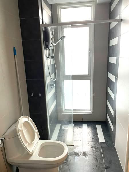 Apartment for Rent at Central Residence @ Sungai Besi - James Lim - Bathroom - PropertyGuru.com.my