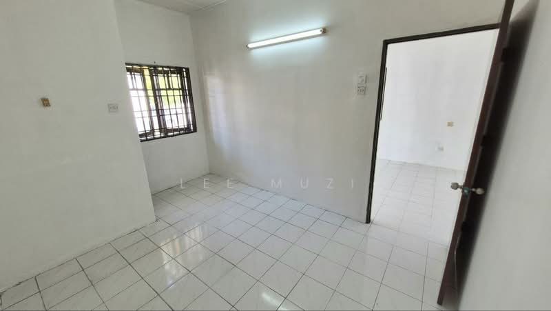 1-storey Terraced House for Sale in Menglembu (Perak) - Lee Muzi - Interior - PropertyGuru.com.my