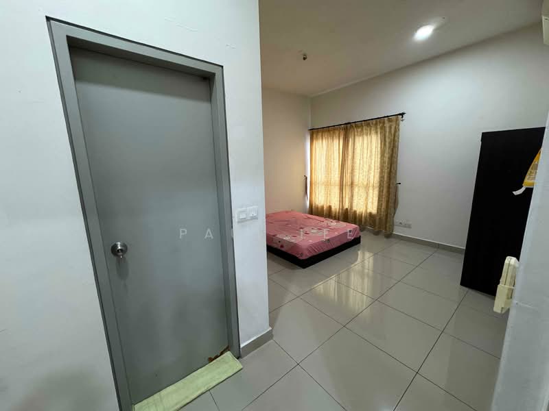 Condominium for Rent at The Wharf Residence - Paul Lee - Bedroom - PropertyGuru.com.my