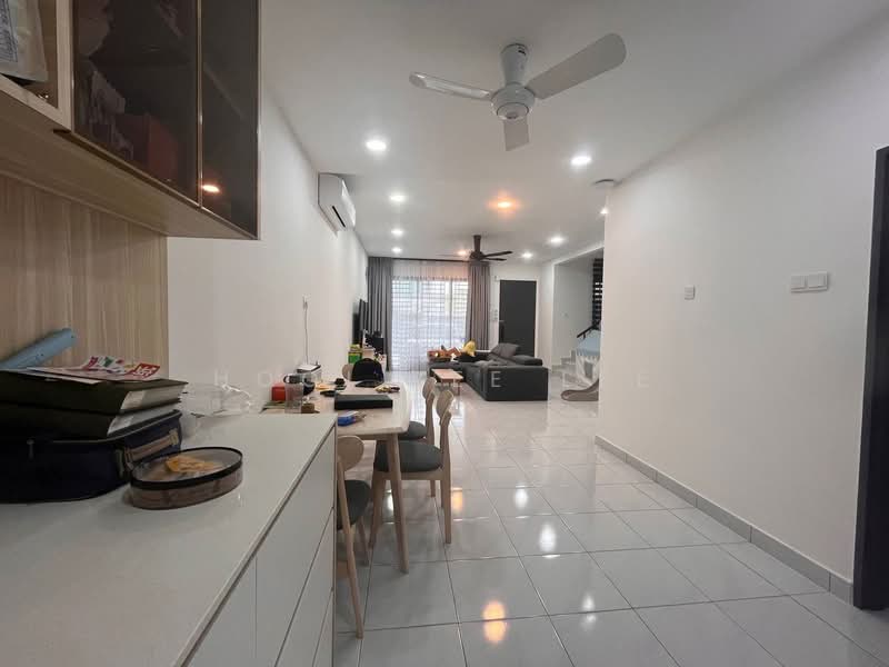 2-storey Terraced House for Sale in Taman Austin Duta (Tebrau) - Hooi Yee Lee - Living Room - PropertyGuru.com.my