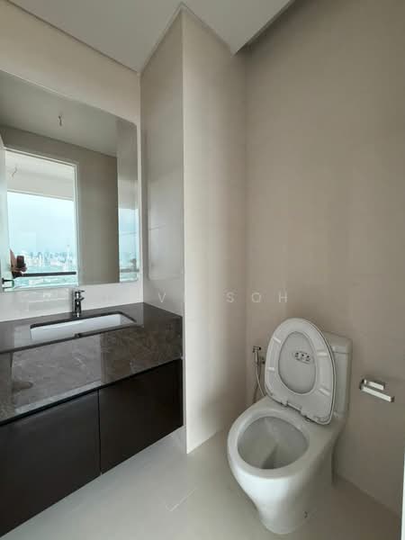 Service Residence for Sale at Crown Residences @ Pavilion Damansara Heights - Dave Soh - Bathroom - PropertyGuru.com.my