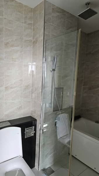 Service Residence for Rent at Paragon Suites @ CIQ - Angel Lee - Bathroom - PropertyGuru.com.my