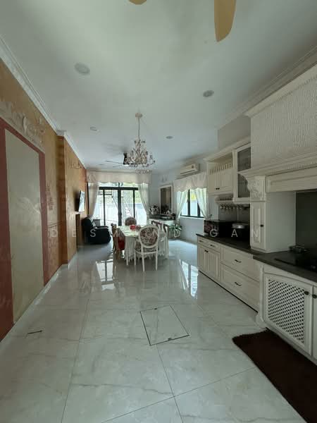 Rumah Banglo untuk Dijual di Puchong (Selangor) - Desmond Gan - Living Room - PropertyGuru.com.my