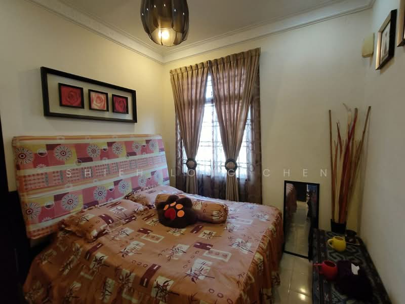 Condominium for Sale at Nusavilla - Shieh Long Chen - Bedroom - PropertyGuru.com.my