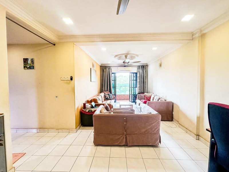 Rumah Flat untuk Dijual di Pangsapuri Permata - Azli Ibrahim - Living Room - PropertyGuru.com.my