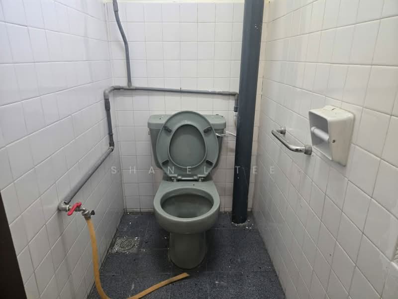 Rumah Teres 1 Tingkat untuk Dijual di Taman Titiwangsa (Kluang) - Shanel Tee - Bathroom - PropertyGuru.com.my