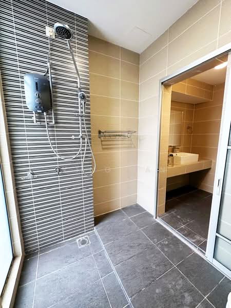 Rumah Teres 2 Tingkat untuk Disewa di Laman Glenmarie (Shah Alam) - Weng Tan - Bathroom - PropertyGuru.com.my