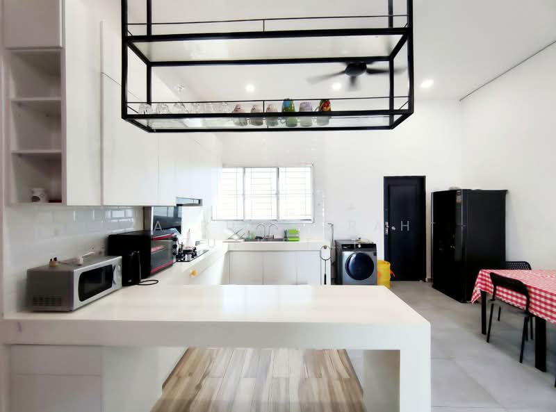 Bungalow for Sale in Kajang (Selangor) - Zairul Asrah Zulkefli - Kitchen - PropertyGuru.com.my