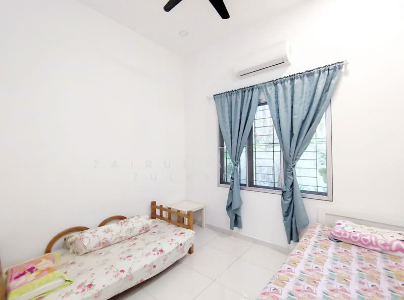 Bungalow for Sale in Kajang (Selangor) - Zairul Asrah Zulkefli - Bedroom - PropertyGuru.com.my