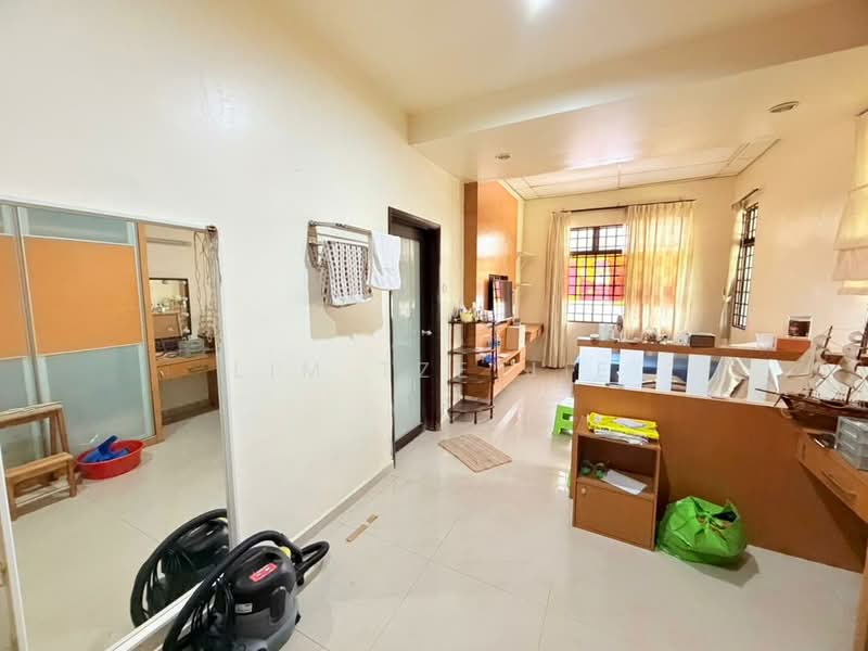 Rumah Berkembar untuk Dijual di Johor Bahru (Johor) - Lim Tze Jie - Living Room - PropertyGuru.com.my
