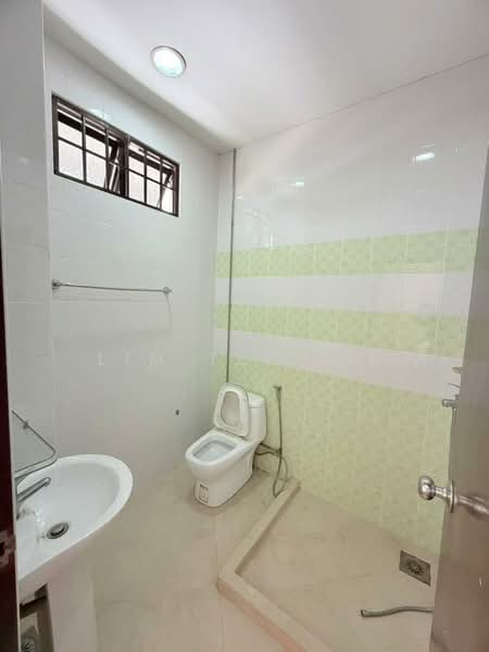 Rumah Berkembar untuk Dijual di Johor Bahru (Johor) - Lim Tze Jie - Bathroom - PropertyGuru.com.my
