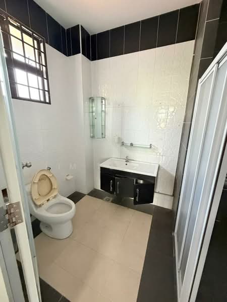 Rumah Berkembar untuk Dijual di Johor Bahru (Johor) - Lim Tze Jie - Bathroom - PropertyGuru.com.my